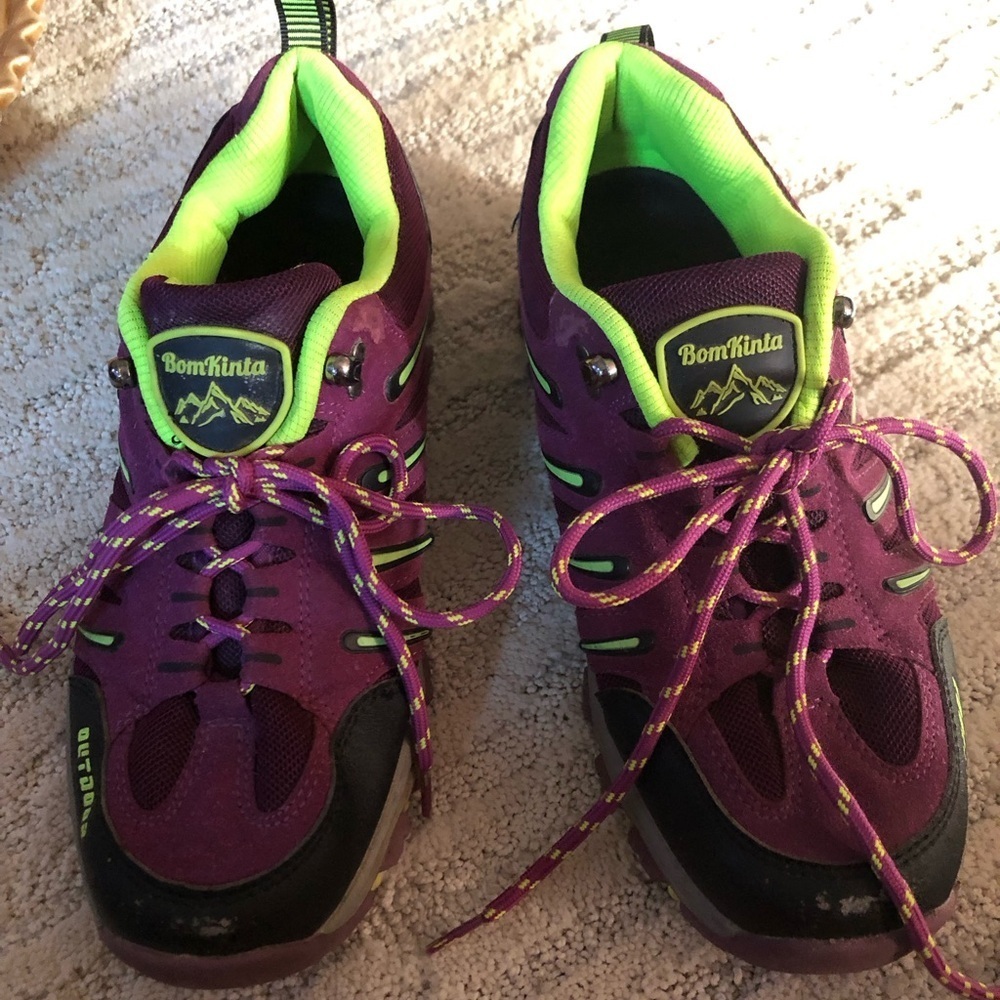 Bomkinta hiking shoes size 42